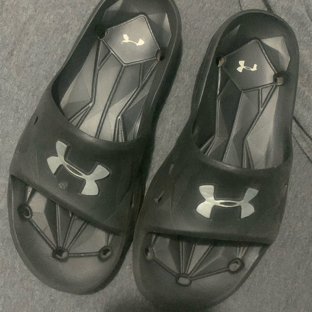 7 under armor slides